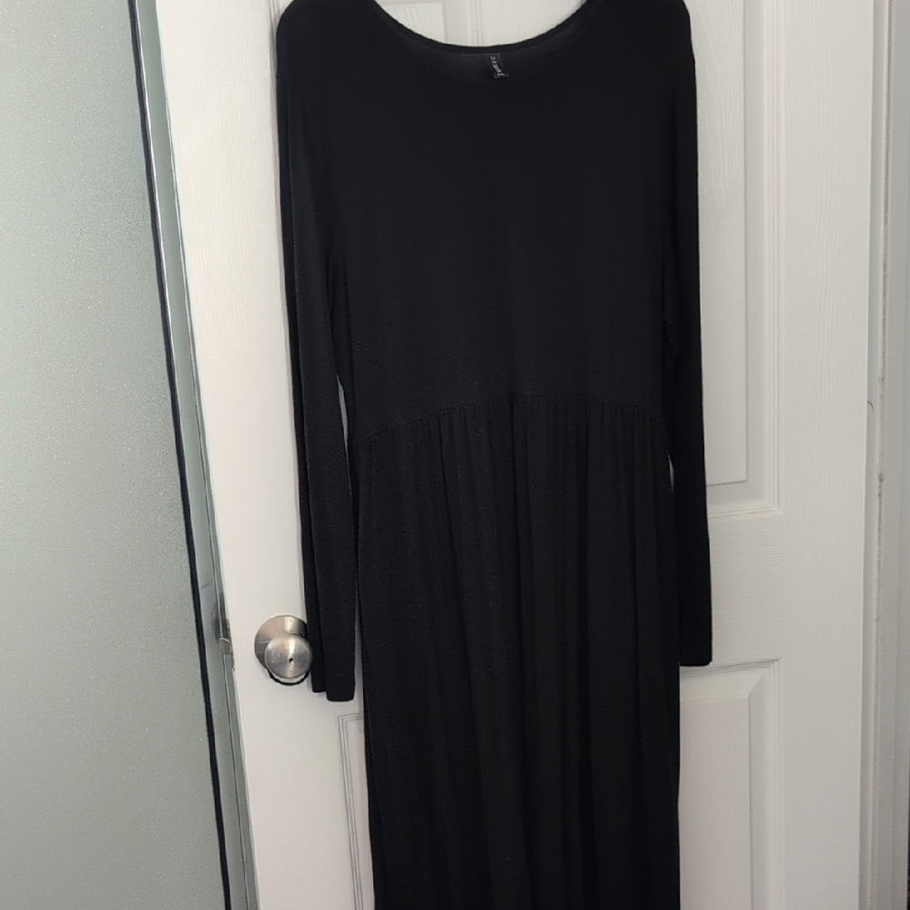 Black Long Sleeve Dress W/ Pockets